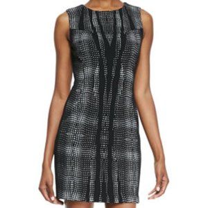 Diane von Furstenberg Mackenzie Sleeveless Body-Conscious Sheath Dress Sz 6